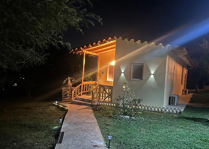 Village Tirane -Garden House Daias
